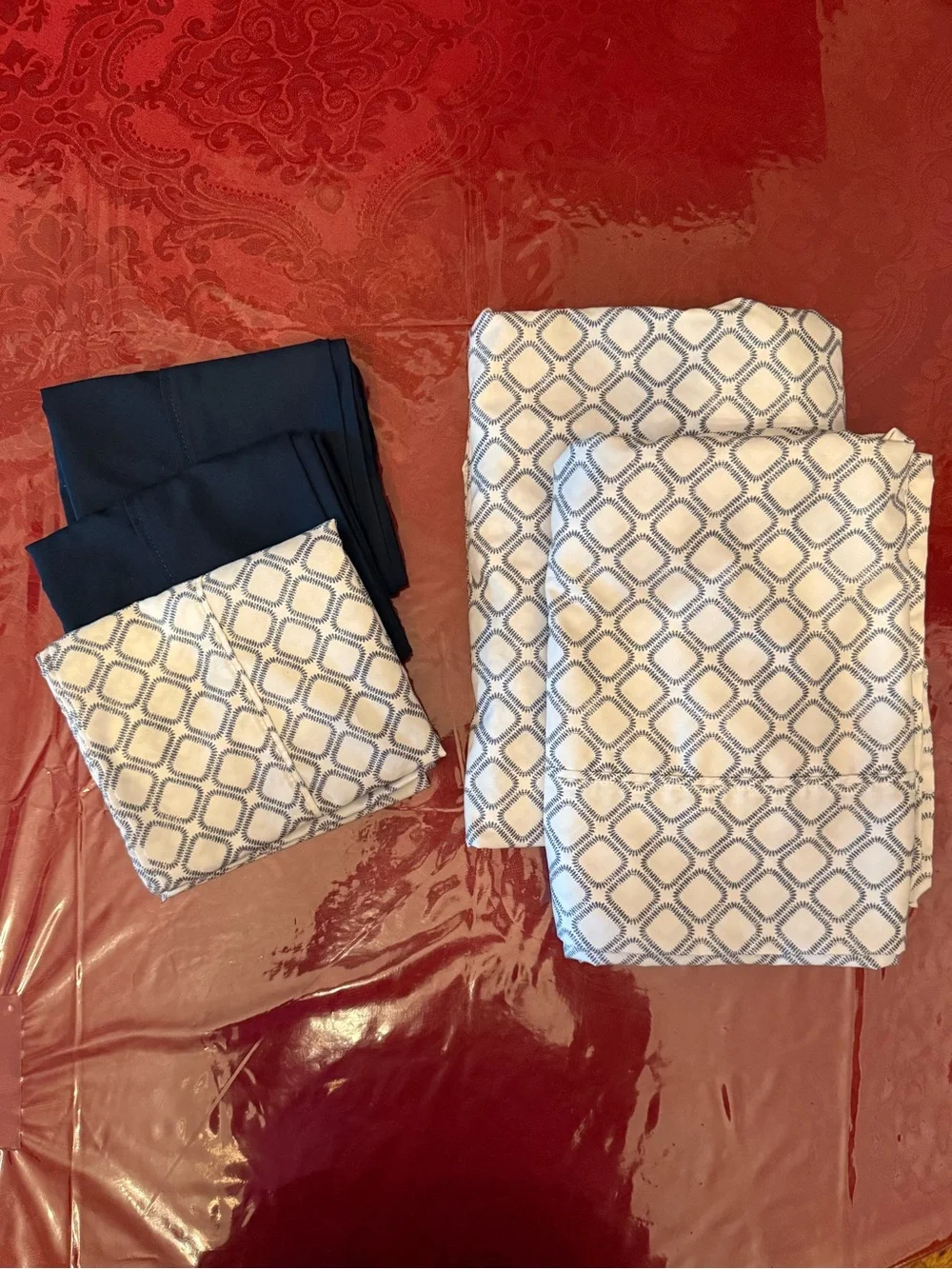 Classic Geometric Print Sheet Set in Light Blue - Home Bedding